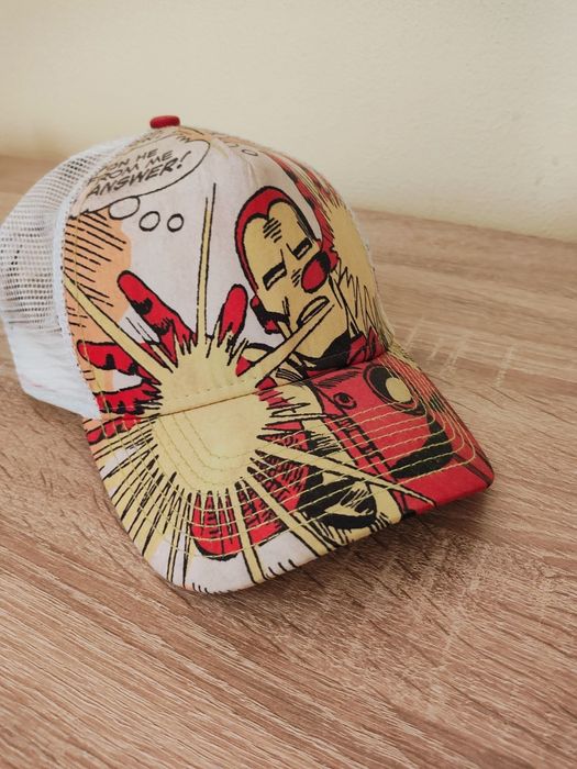 Șapcă New Era x Marvel Comics „The Invincible Iron Man” Trucker – Ediție Retro