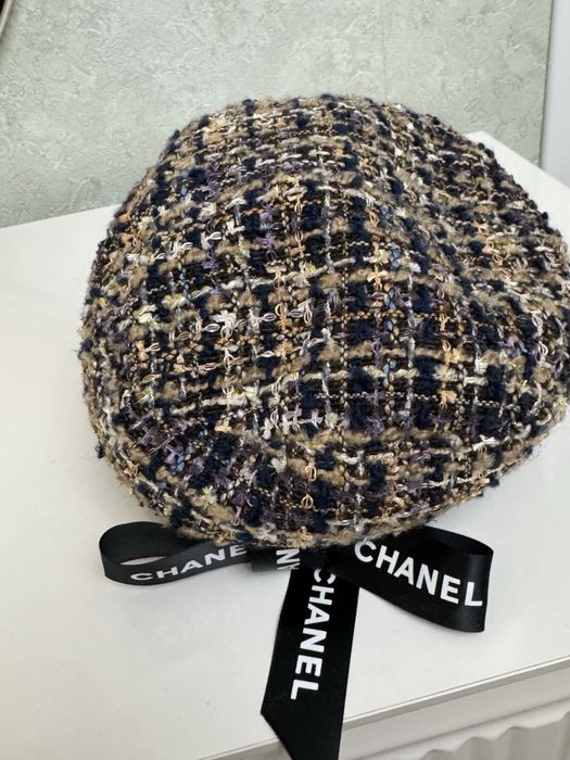 Шапка от материал букле