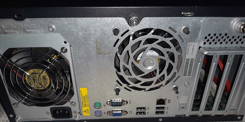 VINTAGE Server HP Proliant ML110