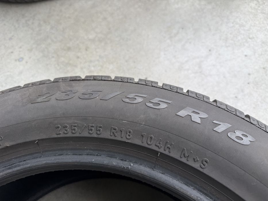 2бр. Зимни Гуми С Борд 235/55R/18 -PIRELLI- DOT:1322, 6.0мм.