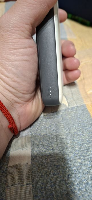 Външна батерия варта