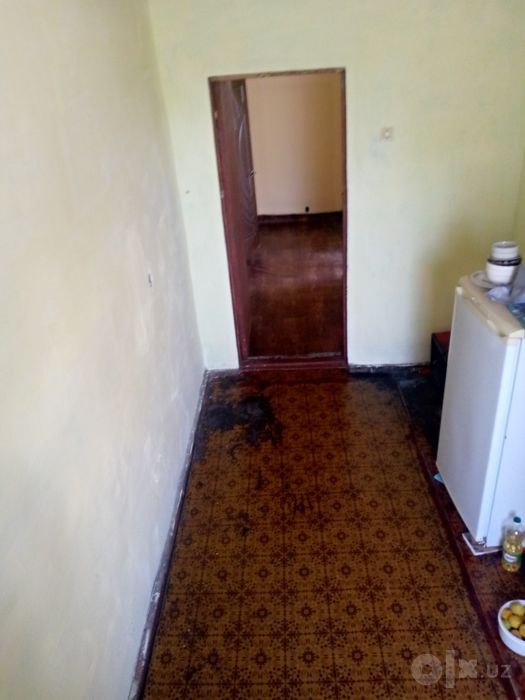 Сотилади участка 6 сотих,118 квм уй, 2 уй  30 кв.м.,хоммом. туалет.