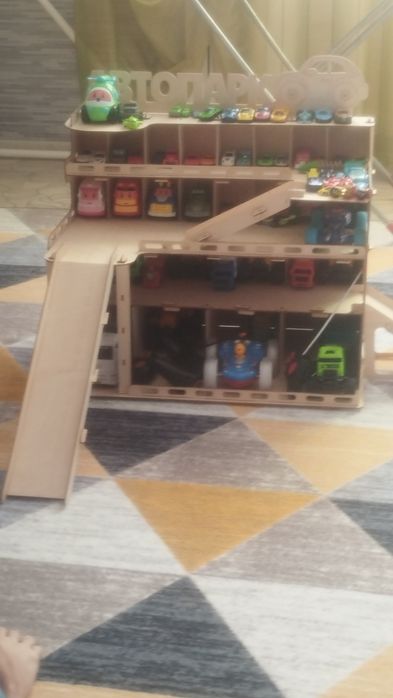 Детский гараж авто парк