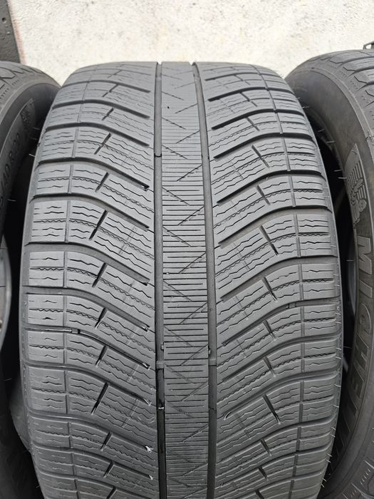 Vând patru anvelope de vara michelin 295 40 20/ 265 45 20 dot 4220
