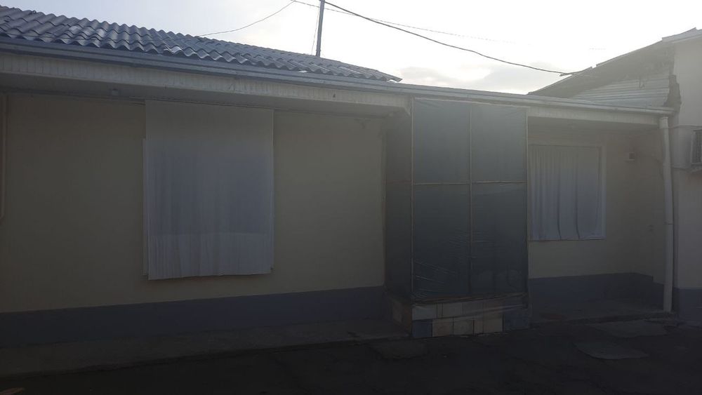 Уй сотилади шофайиз махалла йулли юзида банк оркали кредитгаям берилад