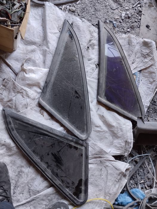 Боковые стекла пасат б3