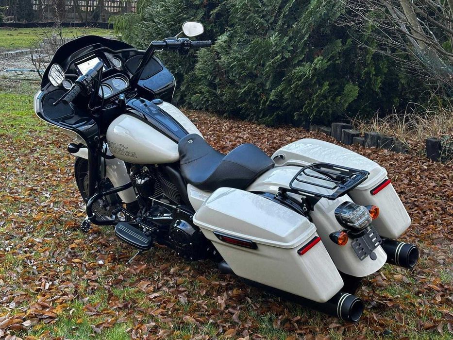 Harley Davidson Road Glide ST