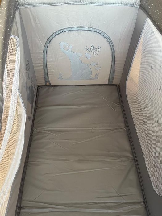 Переносима бебешка кошара