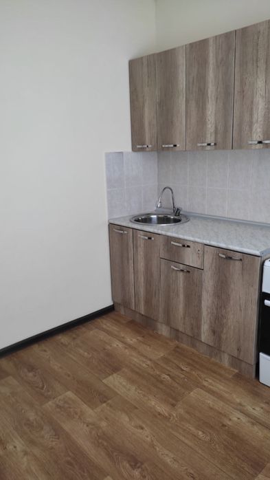 QORA SUV kvartira sotiladi