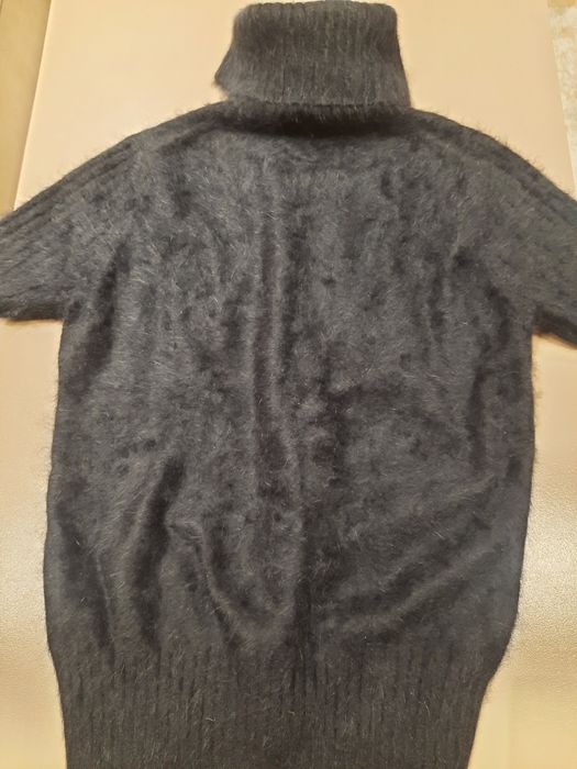 Дамска блуза черна ангорска вълна