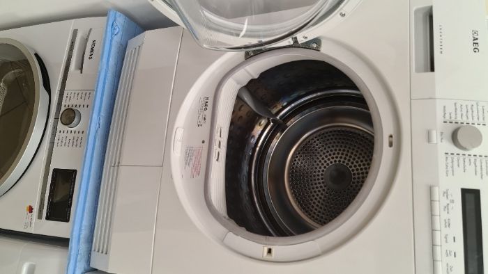 Сушилня за дрехи AEG Lavatherm T86580IH3 бяла А+++ 8кг.