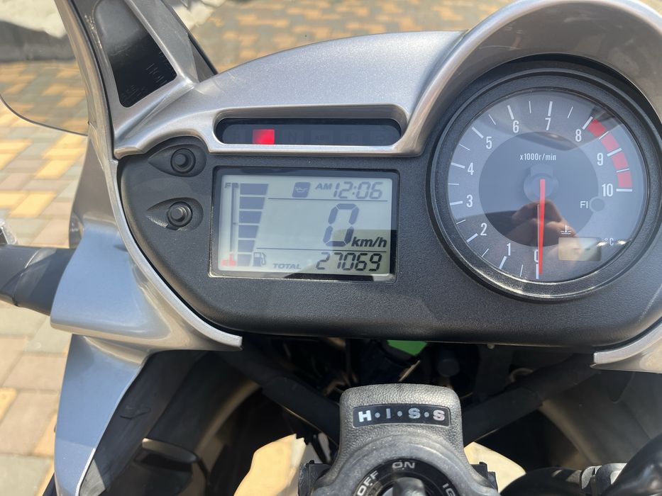 Vand honda  xl 700 v transalp  impecabila