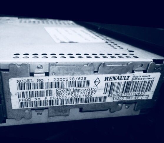 Разкодирвам авто радио сд плейъри на Renault Dacia Ford и др