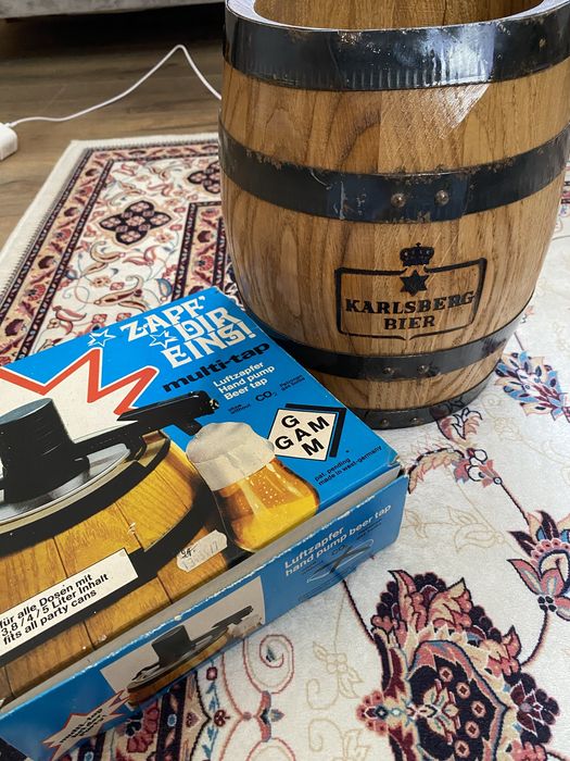 Диспенсър за бира Gam Multi-Tap с дървено буре Karlsberg Bier