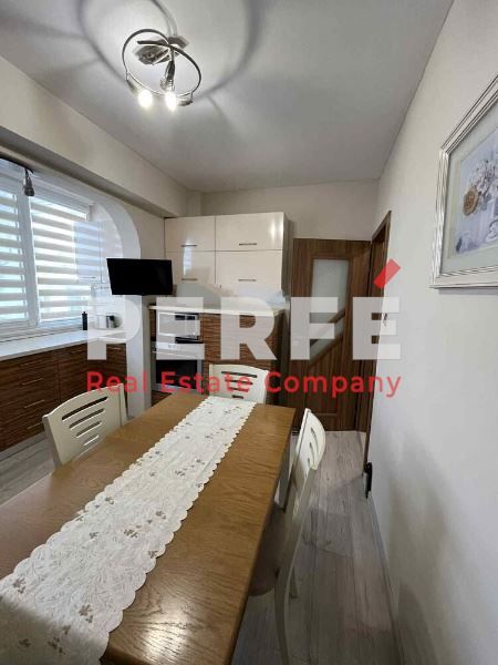 Продава се Тристаен апартамент в Бургас, Изгрев - 90 кв.м за 2428 €/кв.м - Снимка #1