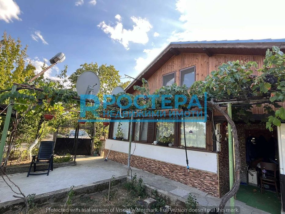 Продава се Къща в Търговище, Вилна зона - 75 кв.м за 1068 €/кв.м - Снимка #1