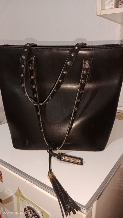 Сумка продается брендовая