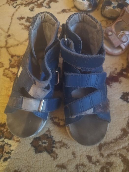 Продаётся ортообувь, размеры разные