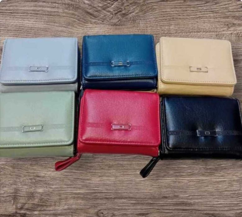 Дамско кожено портмоне