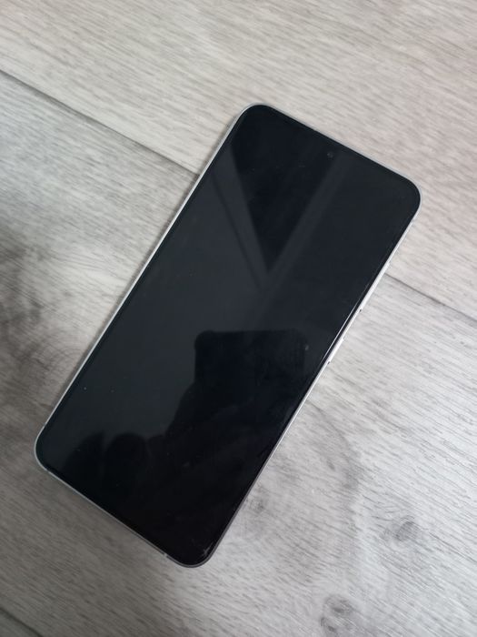 Samsung s24 8/128гб