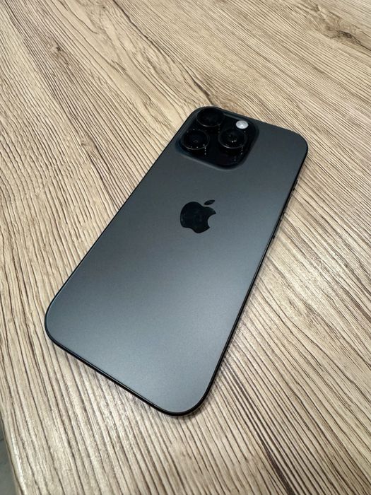 iPhone 16 Pro Black Titanium 512 Gb Impecabil + accesorii