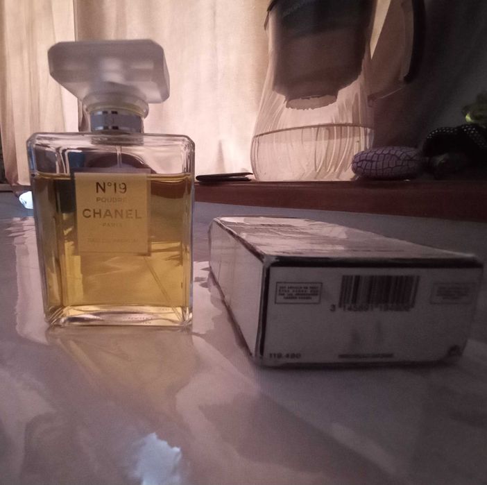 Шанель 19 Пудре оригинал