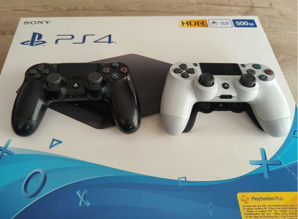 PlayStation 4 Slim (500GB)