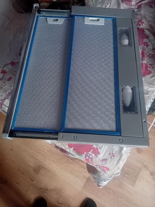 Vând Hotă telescopică nou nouță