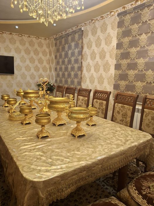 Stol stulllari bilan sotuvda