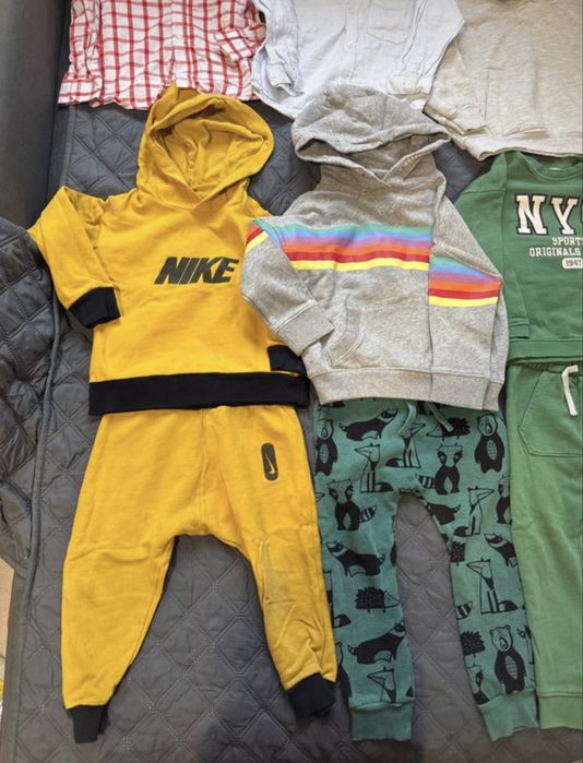 Lot haine mărimea 98