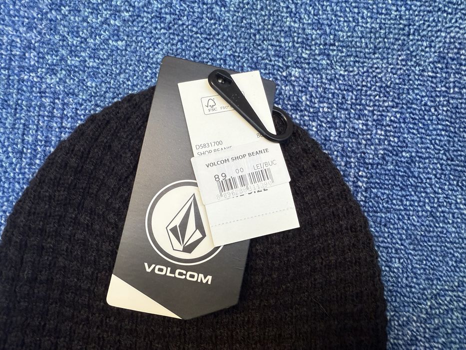 Carhartt WIP / Volcom ОРИГИНАЛНИ зимни шапки