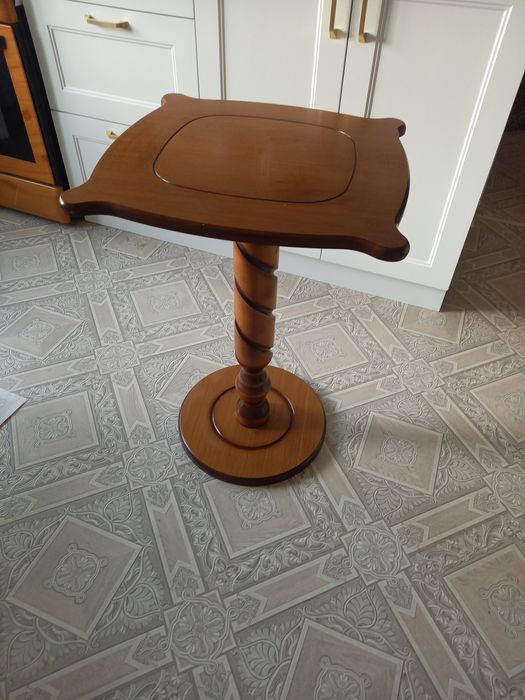 Продам картины. Дорого.