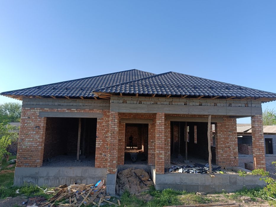 Дом с плошадю 10 сот