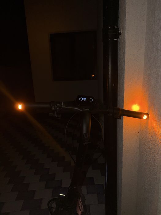 Vand segway zt3 pro are garantie doi ani are doua saptamani