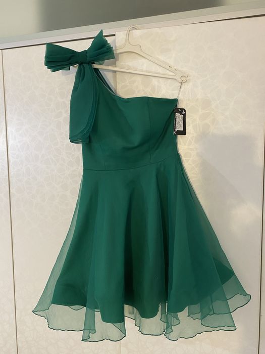 Официална рокля размер S