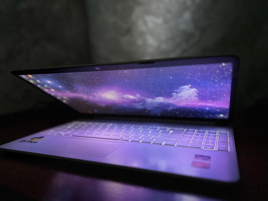 HP Ryzen 7 noutbuk — yaxshi holatda