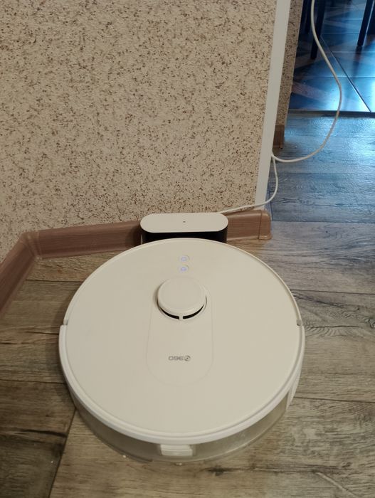 Продам робот пылесос 360 S8