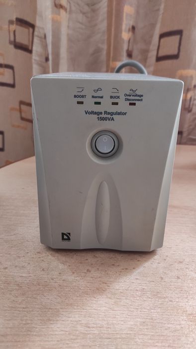 Стабилизатор напряжения