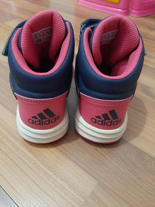 Adidasi adidas fetițe