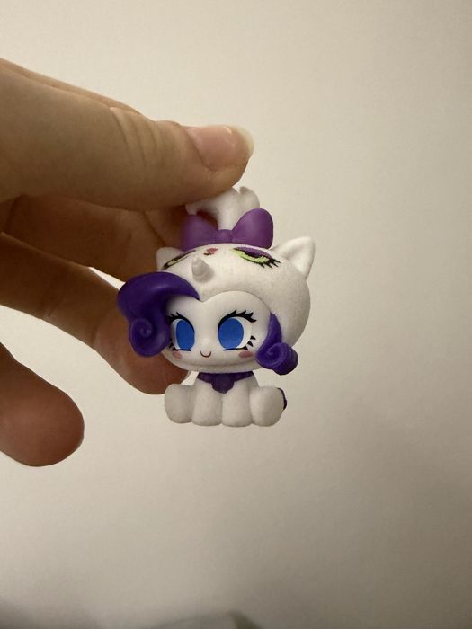 Маленькая фигурка Рарити