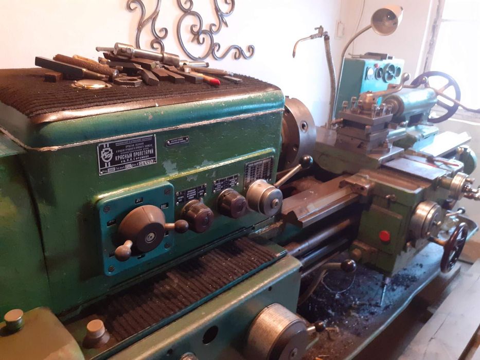 Срочно продам токарный станок  1к62..