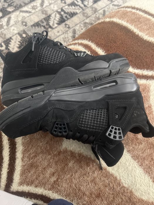 Jordan 4 black cat