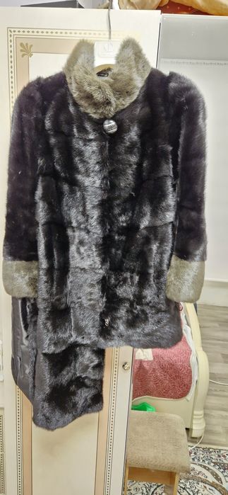 Продам шубу в идеальном состояний