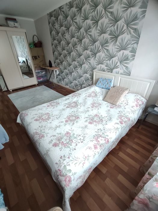 Продается 3-комн (9-13, 1 эт) с ремонтом