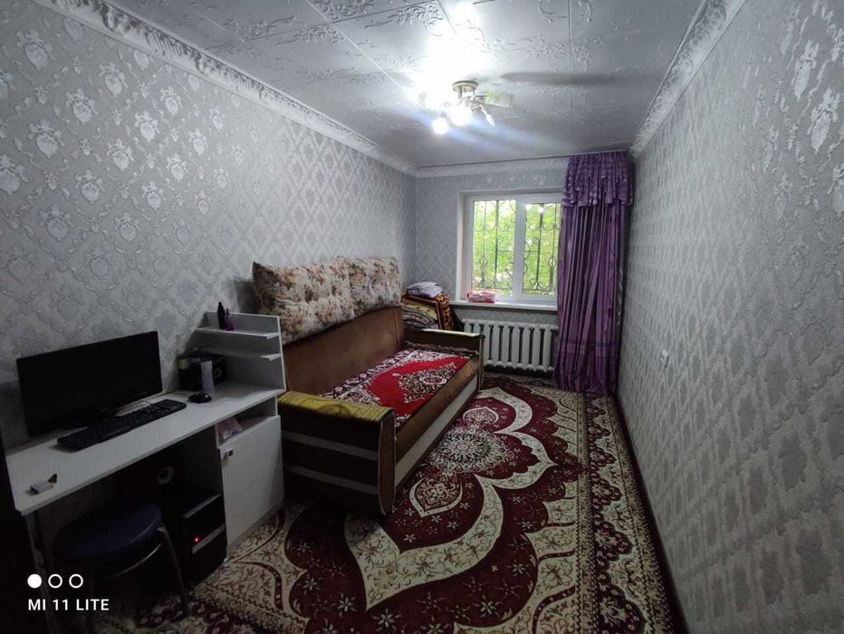 3 комнатная / на 2 микрорайоне