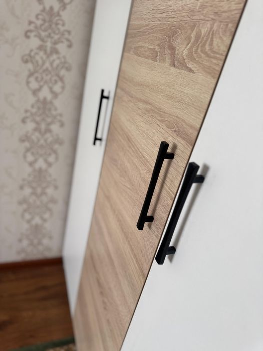 Продается шкаф в хорошем состояние