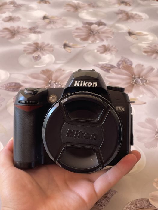 Fotoaparat NIKON D70s