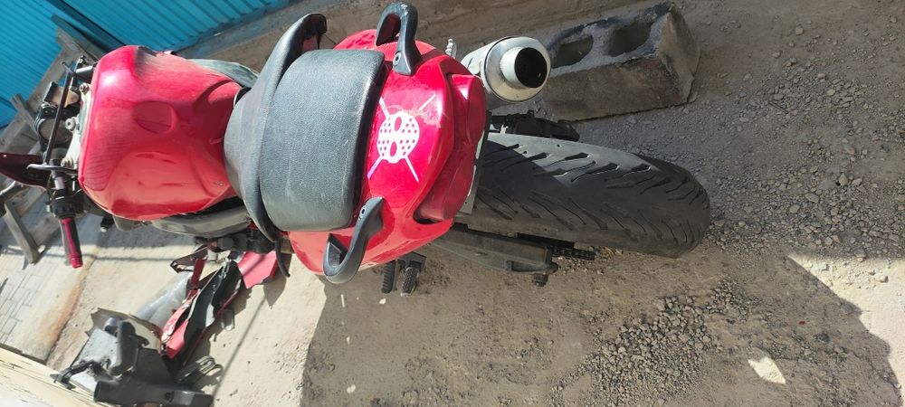 Kawasaki zx600r ninja