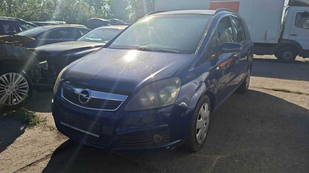 Dezmembrez Opel Zafira B - 1.9 Diesel DIN 2006 - Z19DT
