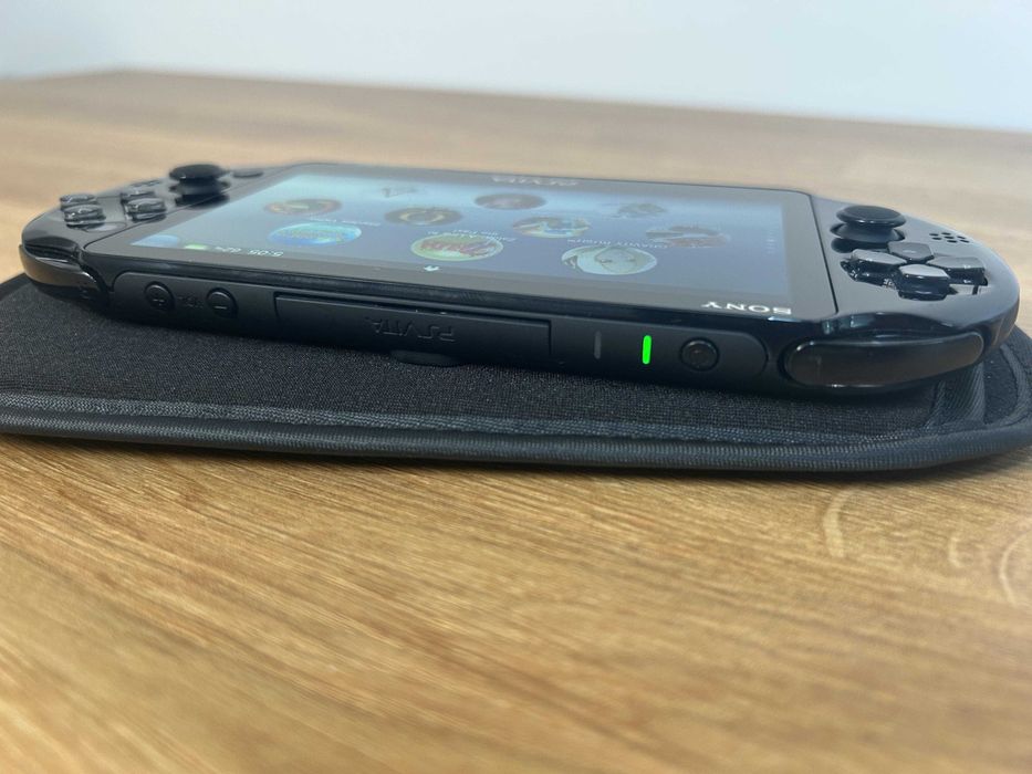 PlayStation Vita Slim / PS Vita modată  | Import Japonia